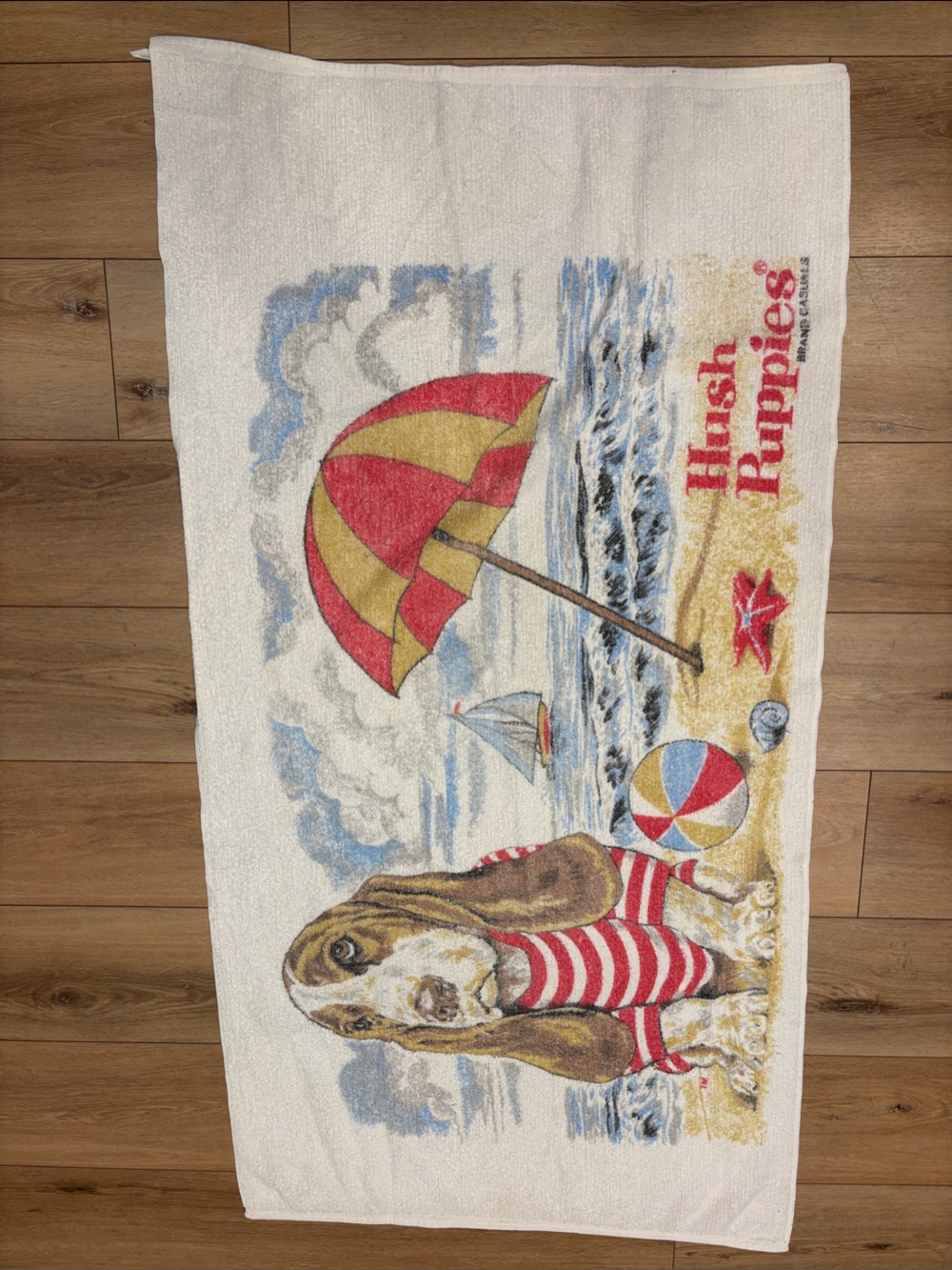 Vintage 1970s Hush Puppies Beach Towel Basset Hound Cotton 56x29 Oversized Pool